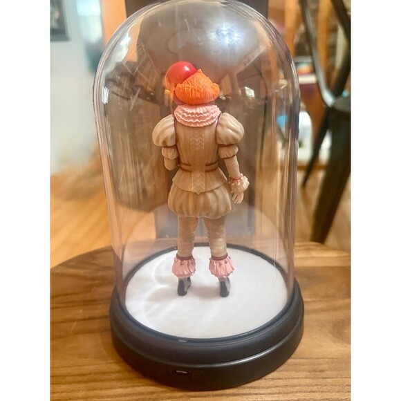 Eerie Paladone Collectible Stephen King PENNYWISE IT Bell Jar Light Statue - Picture 2 of 5